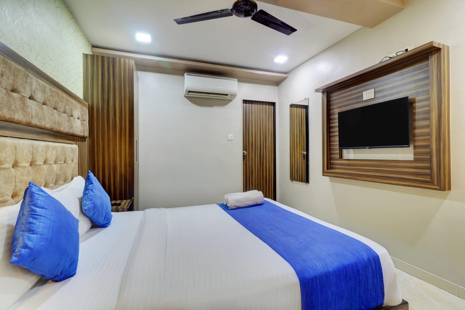 Hotel New Blue Sapphire Residency Mumbai Room photo