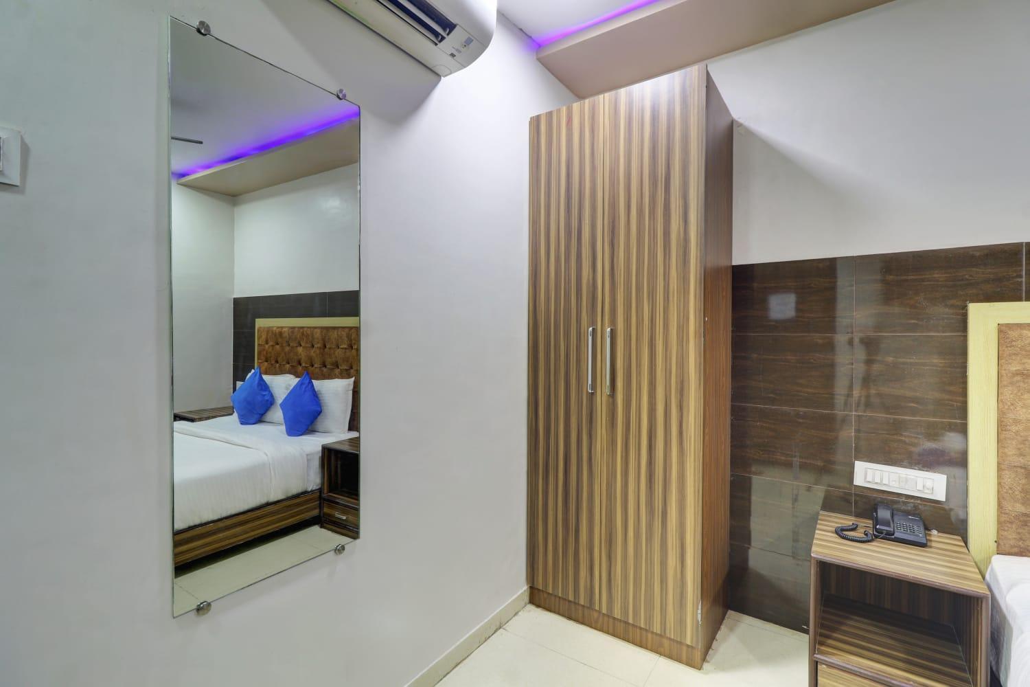 Hotel New Blue Sapphire Residency Mumbai Exterior photo